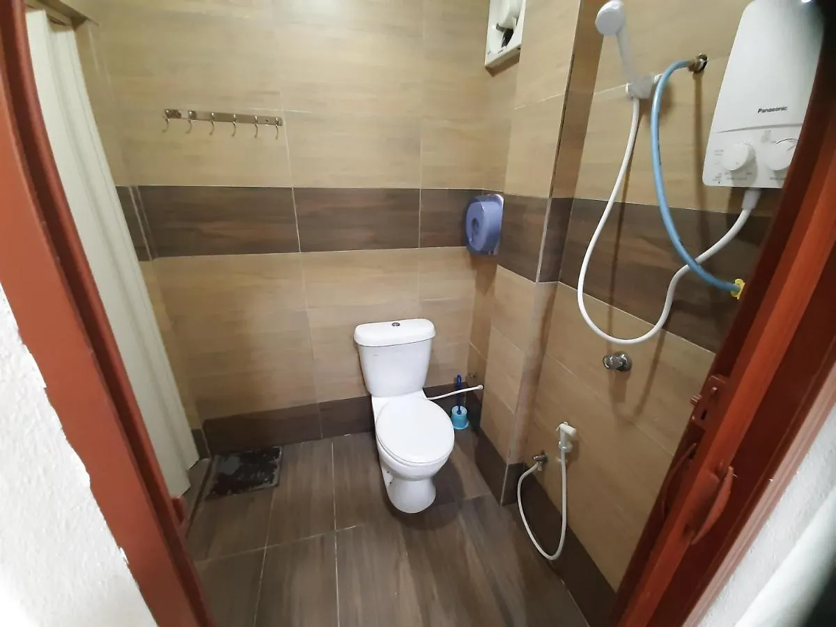 Mn Ferringhi Inn Batu Ferringhi 2*,