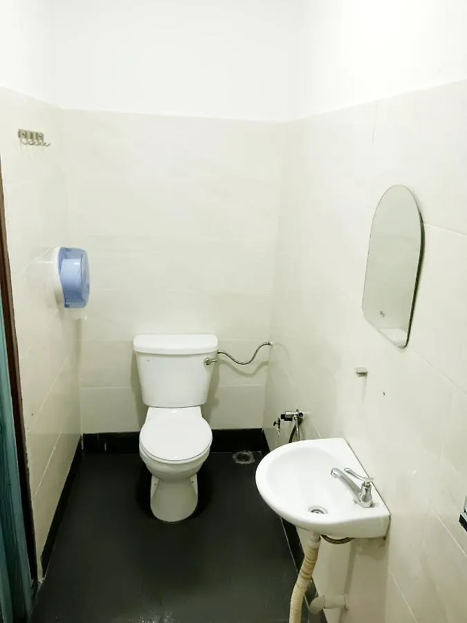 Mn Ferringhi Inn Batu Ferringhi 2*,  Malaysia